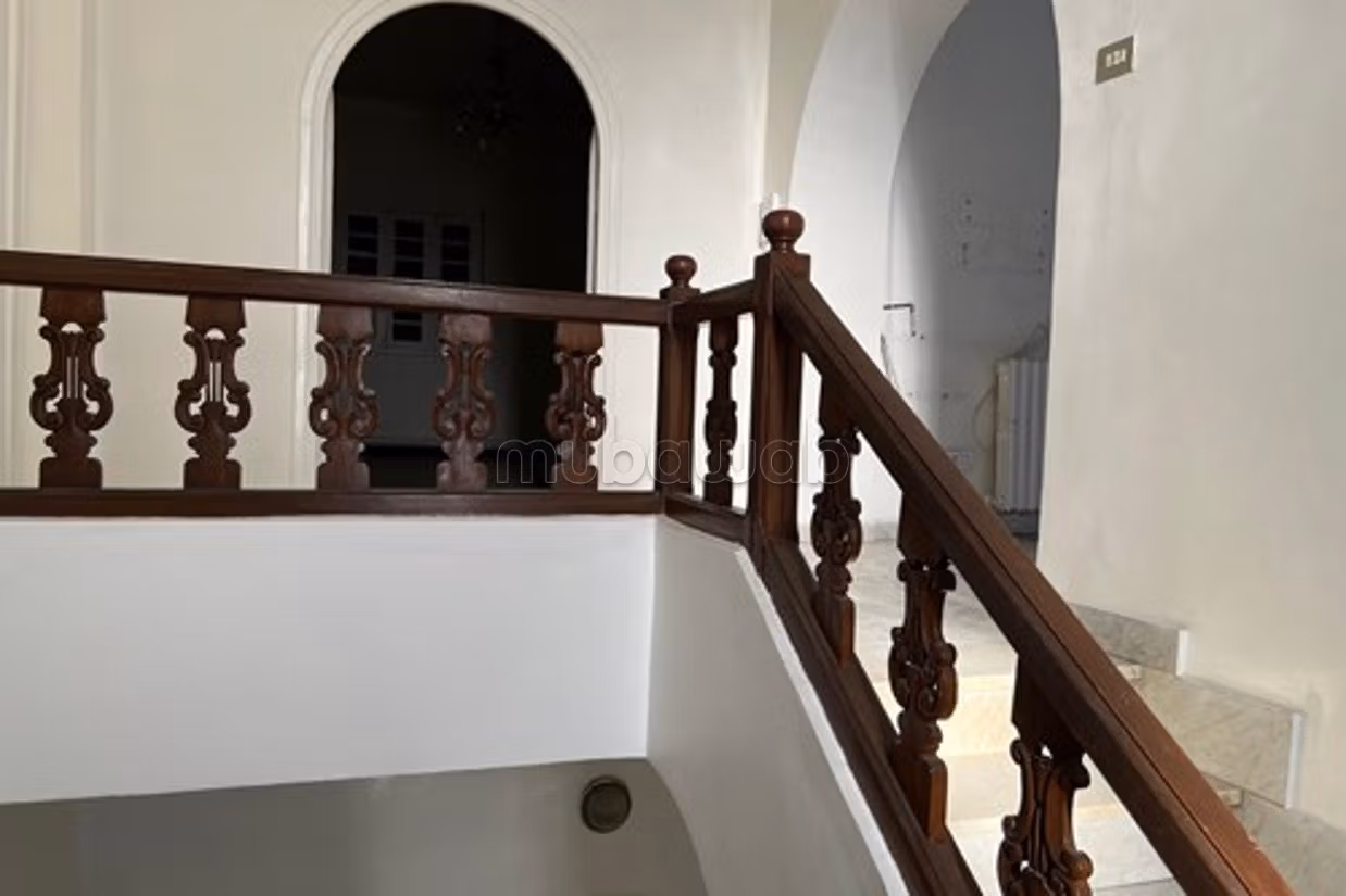 À vendre Villa D'Exception à la Marsa