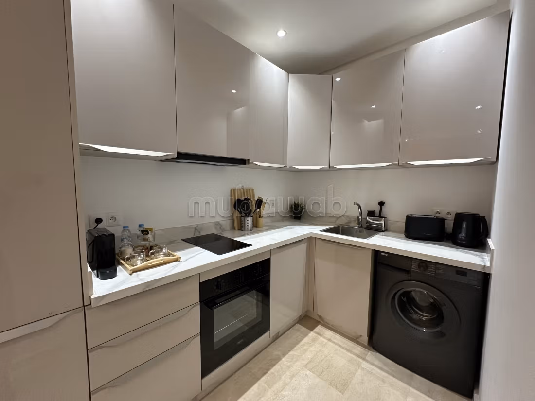 Studio Bourgogne 51m² neuf meublé 
Balcon 
Parking — 5