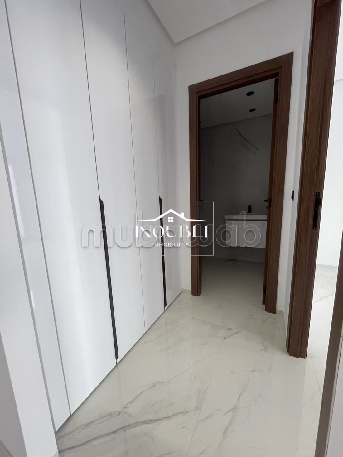 In affitto - Appartamento S1 con giardino privato a La Nouvelle Soukra, mai abitato