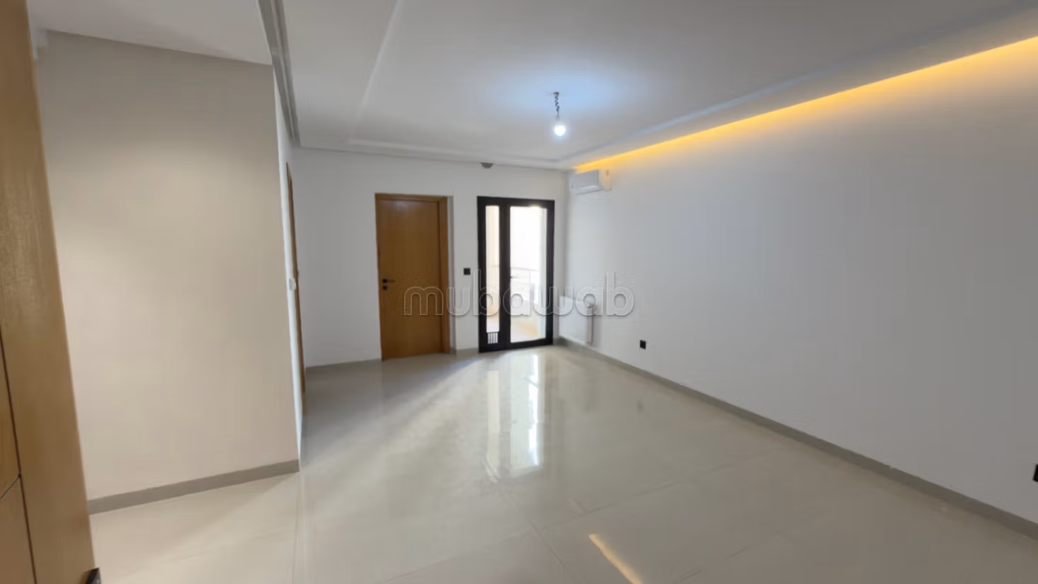 Vendita di uno splendido appartamento a Aouina. Superficie totale 63 m². Doppi vetri, porta blindata