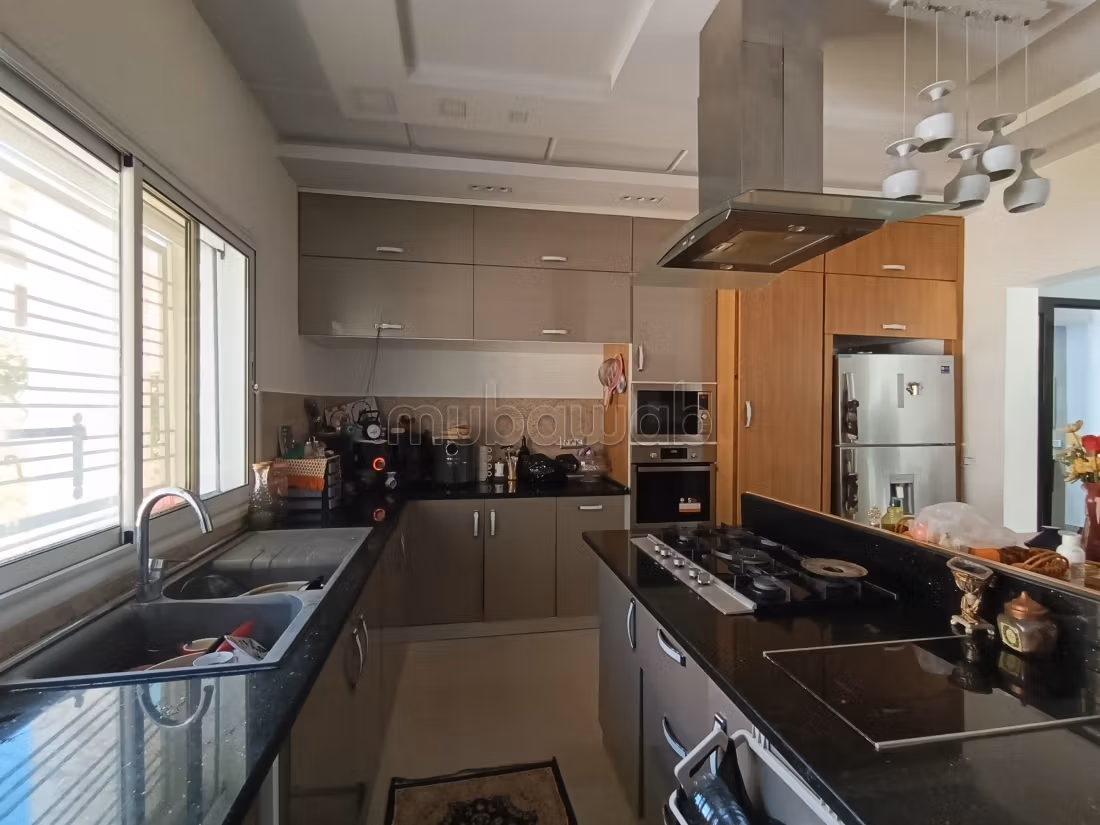 À Vendre Villa avec piscine à Kélibia, Cité Ksiba
