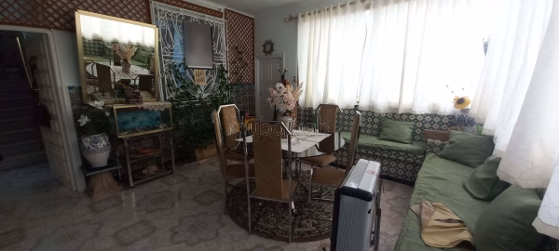 IN VENDITA VILLA A SCHIERA su due piani nella città M
