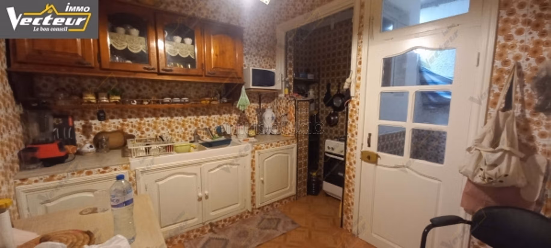 IN VENDITA VILLA A SCHIERA su due piani nella città M
