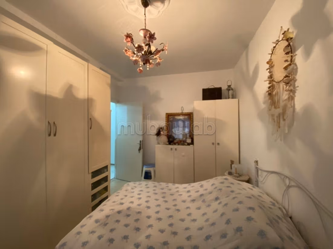Fabulous apartment for sale in El Mourouj 3.3 rooms. Secured residence