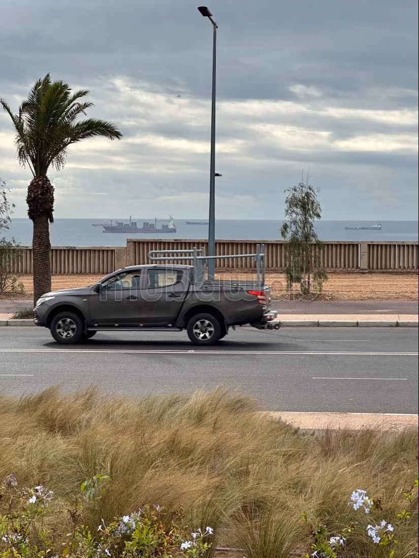 Splendido appartamento in affitto a Anza. 2 camere da letto. Salone marocchino e antenna parabolica