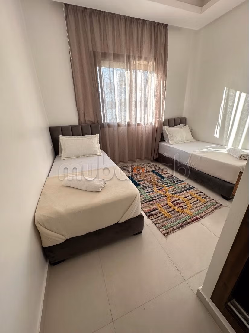 Splendido appartamento in affitto a Anza. 2 camere da letto. Salone marocchino e antenna parabolica