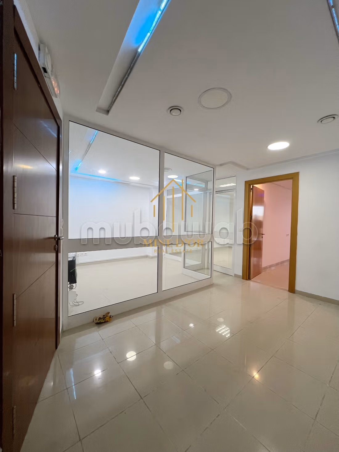 À vendre bureau H2 à Montplaisir