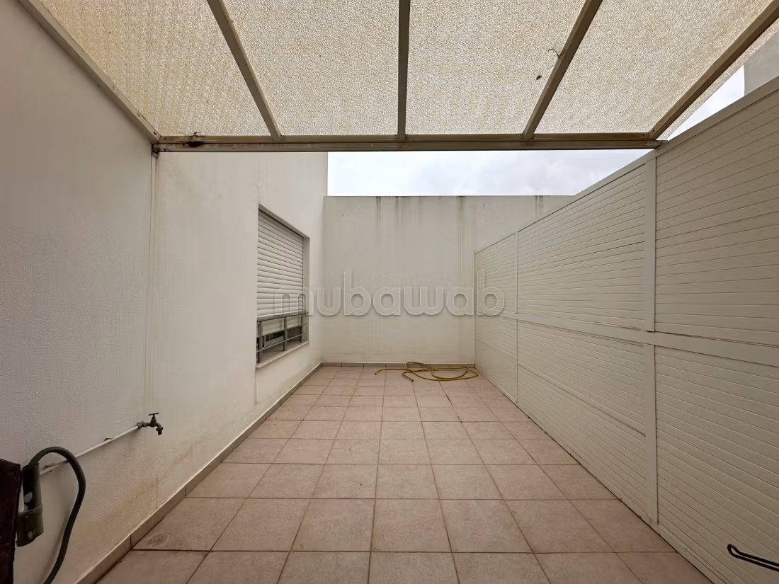 Appartement en location meublé à Les Jardins de Carthage. 1 belle chambre. Bien meublé