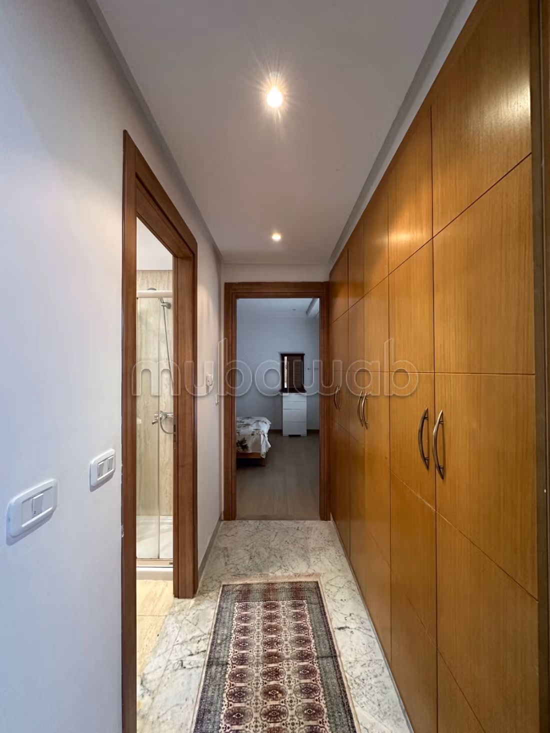 Appartement en location meublé à Les Jardins de Carthage. 1 belle chambre. Bien meublé