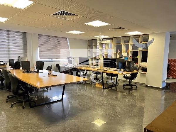 Bureau en 9 espaces 400m² CUN IFCU44