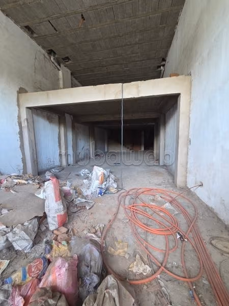Offices & shops to rent in Quartier Bachkou. Total area 330 m²