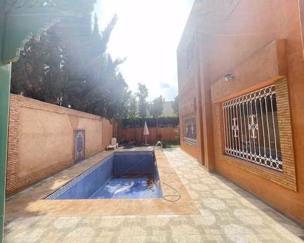 Villa à Louer de 385.0 m² à Marrakech, Targa