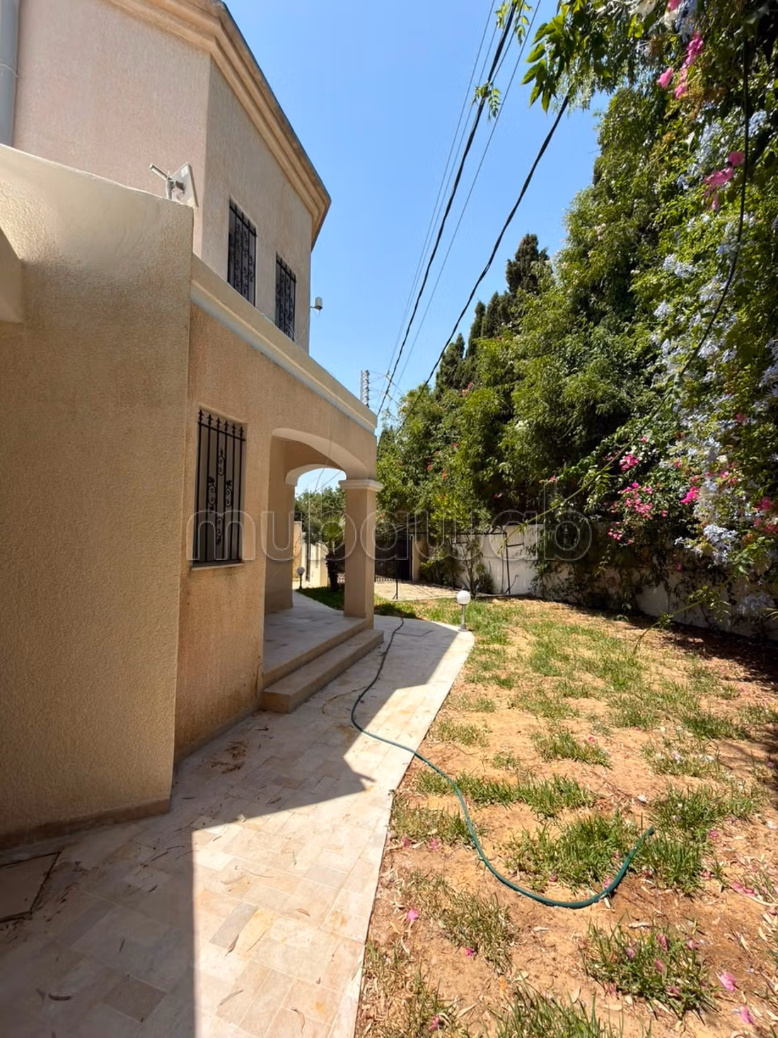 For rent a villa in La Soukra