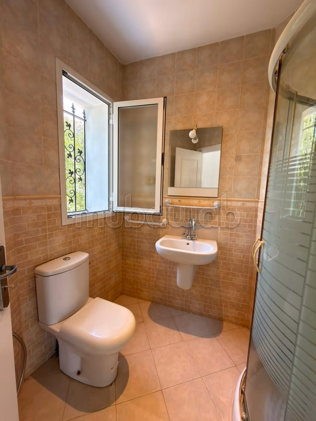 For rent a villa in La Soukra