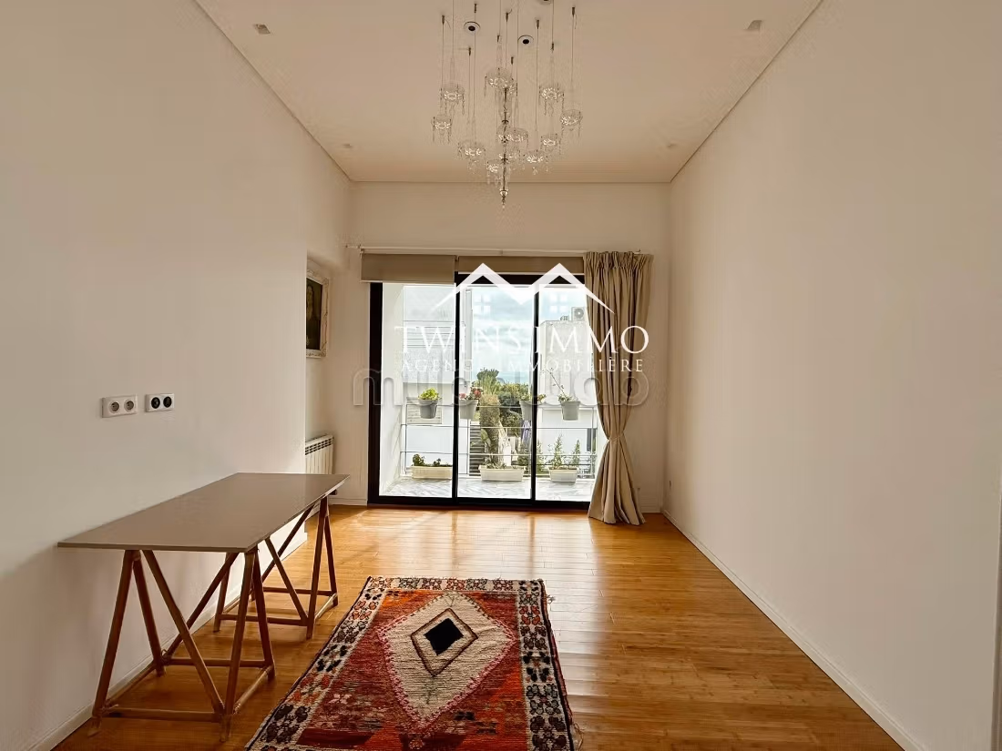 Triplex arredato, con piscina a Gammarth