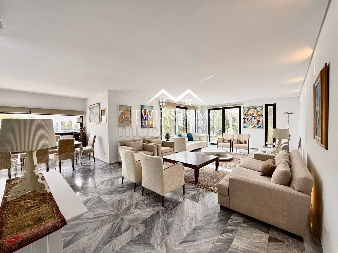 Triplex arredato, con piscina a Gammarth