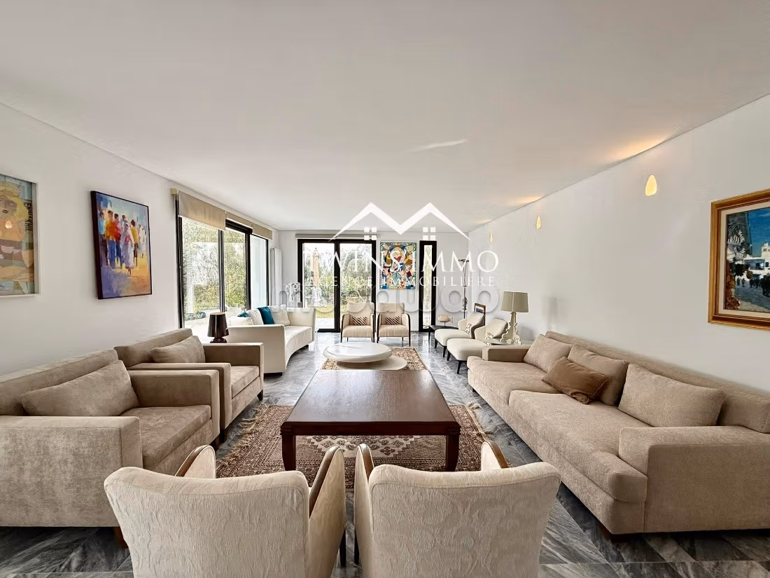Triplex arredato, con piscina a Gammarth