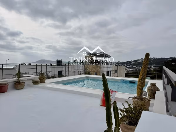 Triplex arredato, con piscina a Gammarth
