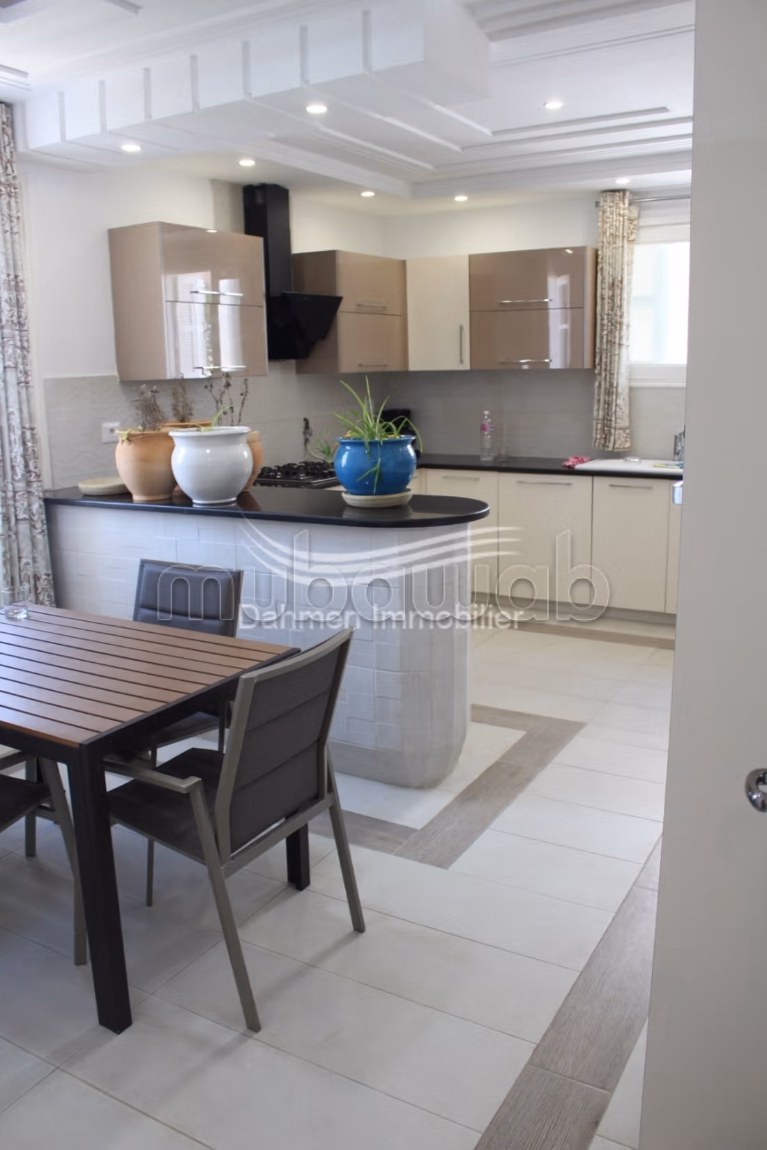Spacieux Étage de villa à khzema