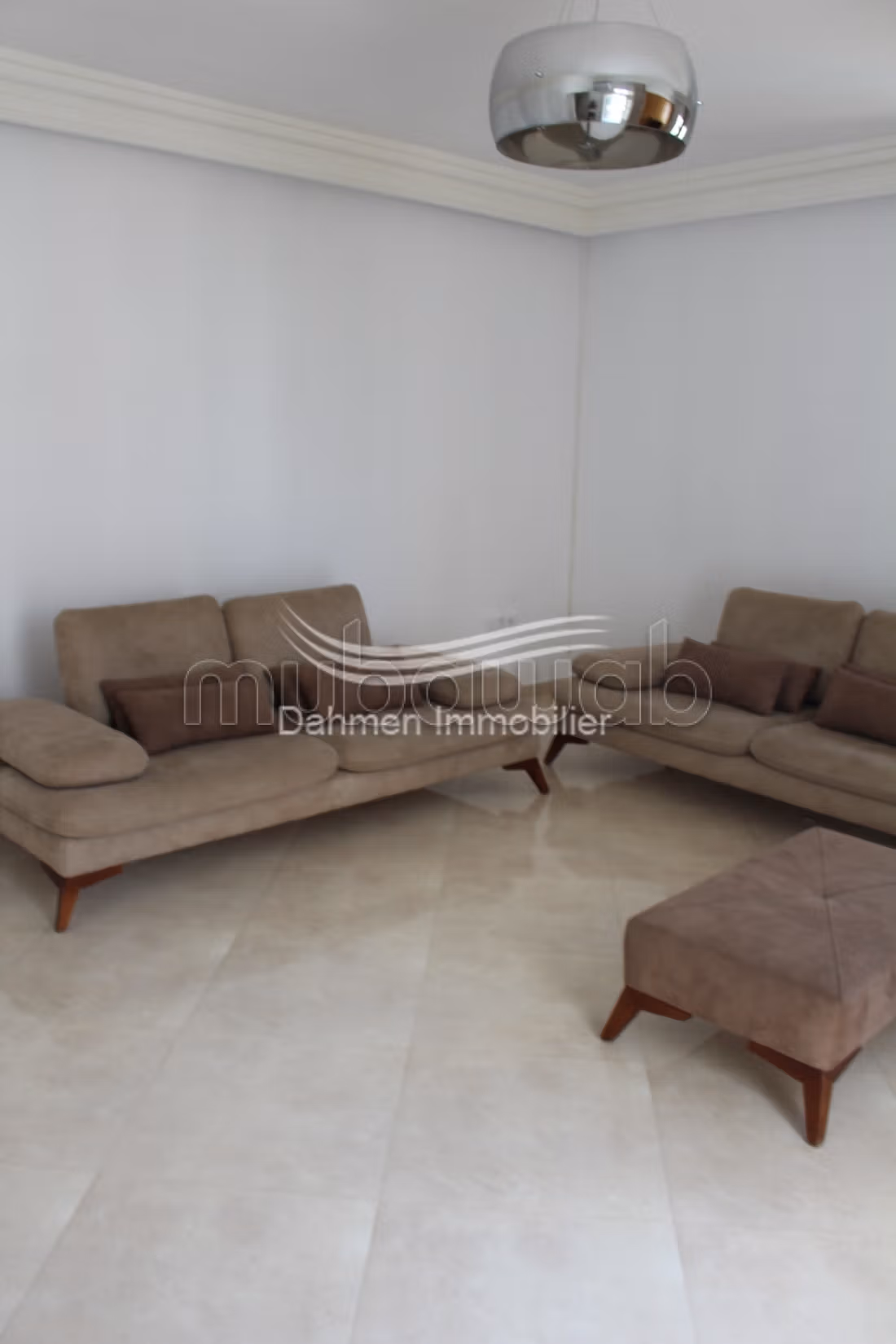 Spacieux Étage de villa à khzema