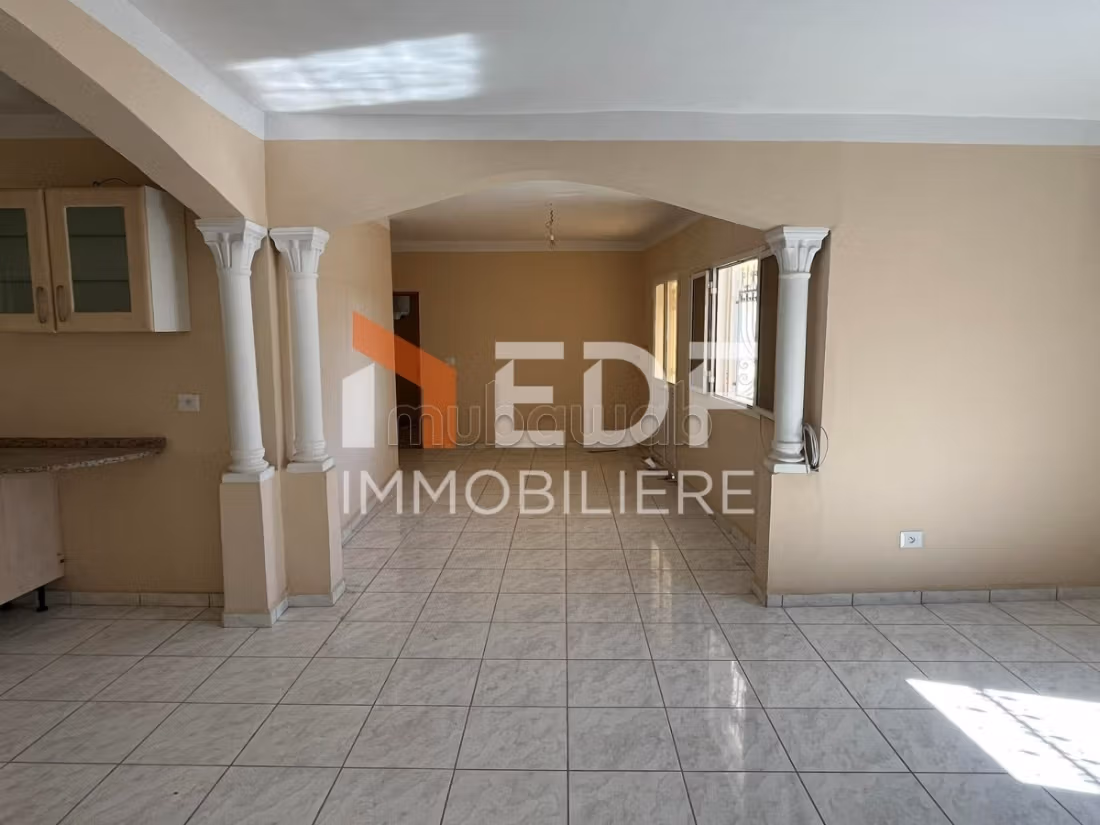 À VENDRE: DUPLEXE – Bir Zaarour, Ras Jebel