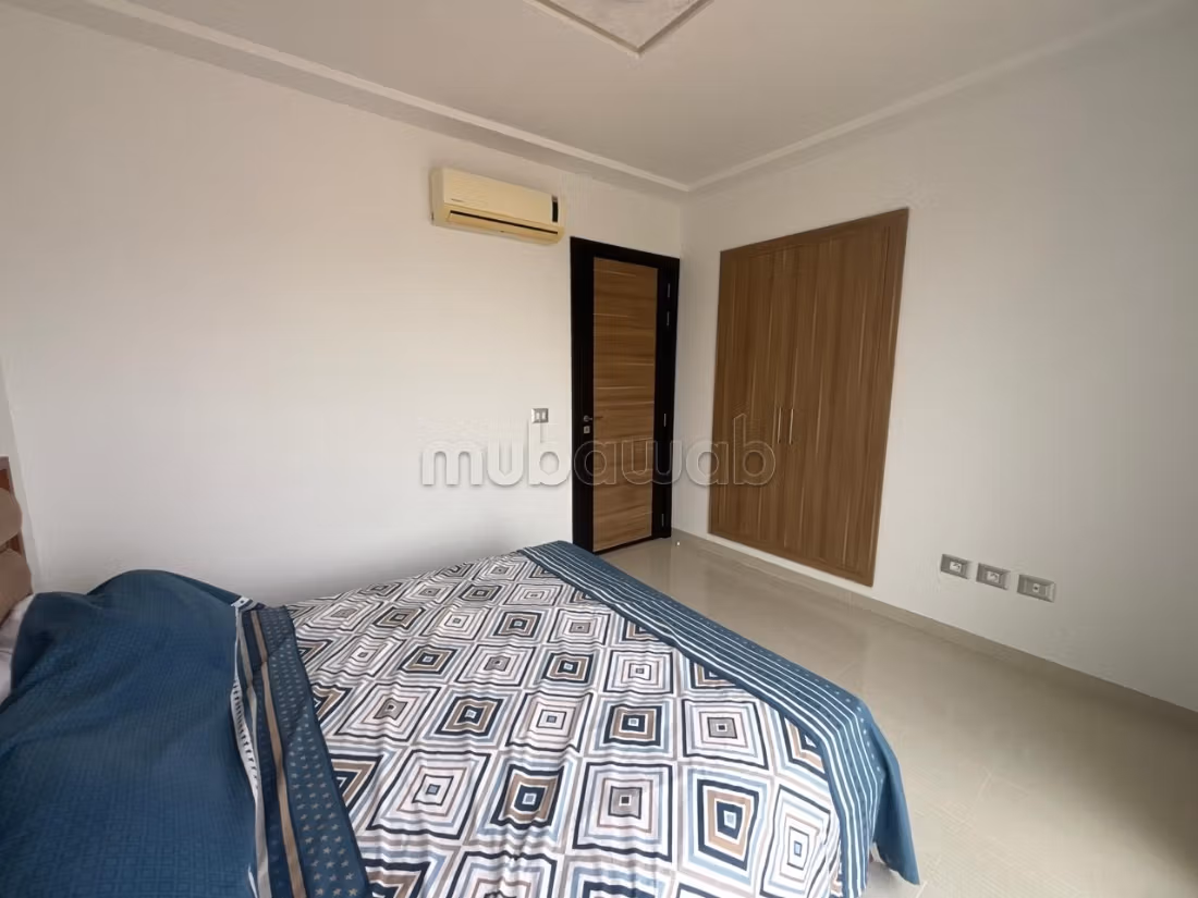 For Sale: S2 Apartment – Foot in the water