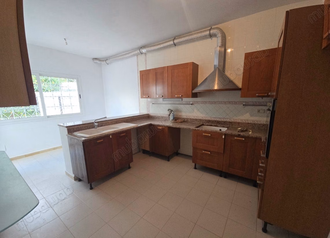 Un duplex S4 vide à la Marsa