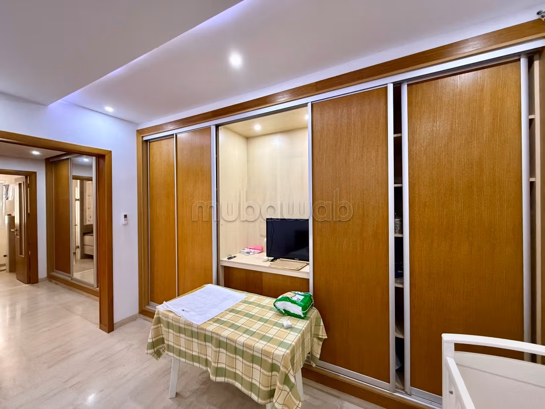 Fabulous house for rent in La Soukra. 3 beautiful rooms. Soundproofing, Secured door