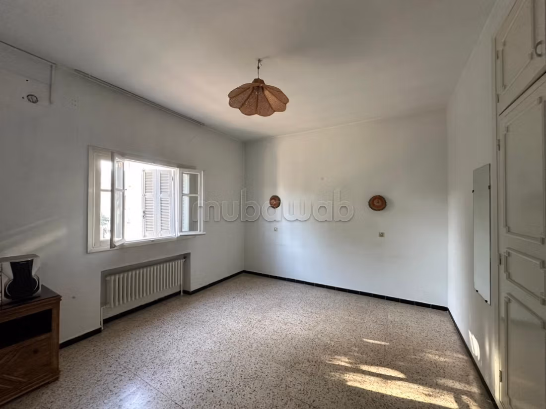 A vendre une villa à Mutuelle ville usage bureau