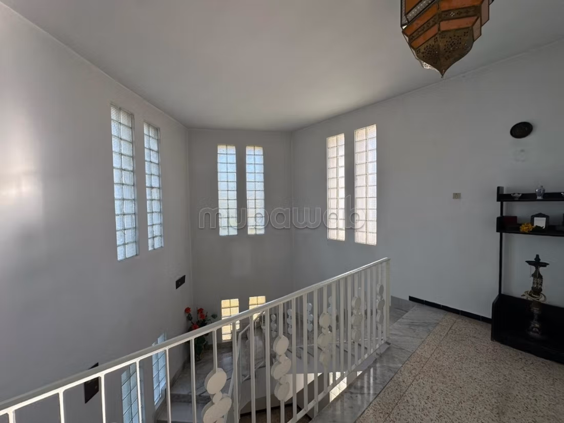 A vendre une villa à Mutuelle ville usage bureau