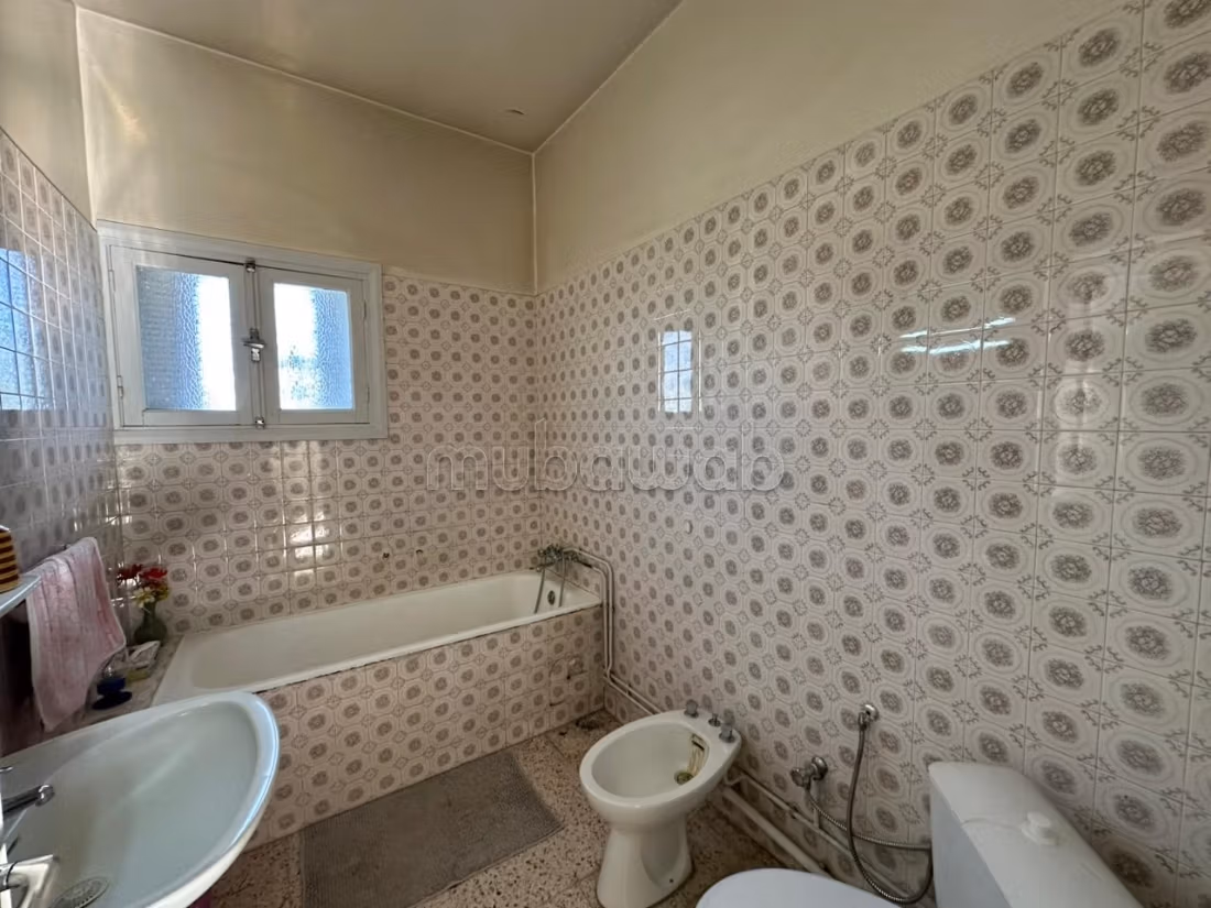A vendre une villa à Mutuelle ville usage bureau
