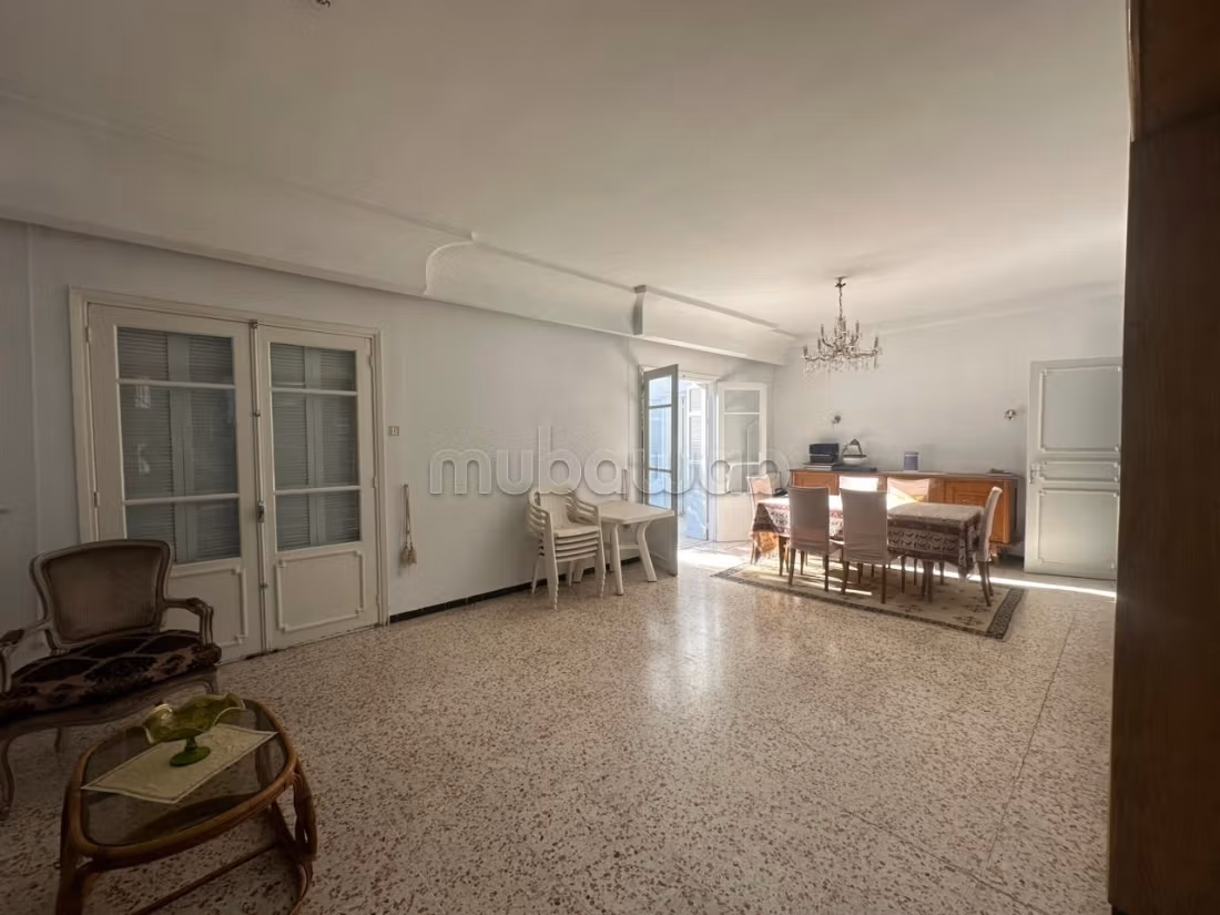 A vendre une villa à Mutuelle ville usage bureau