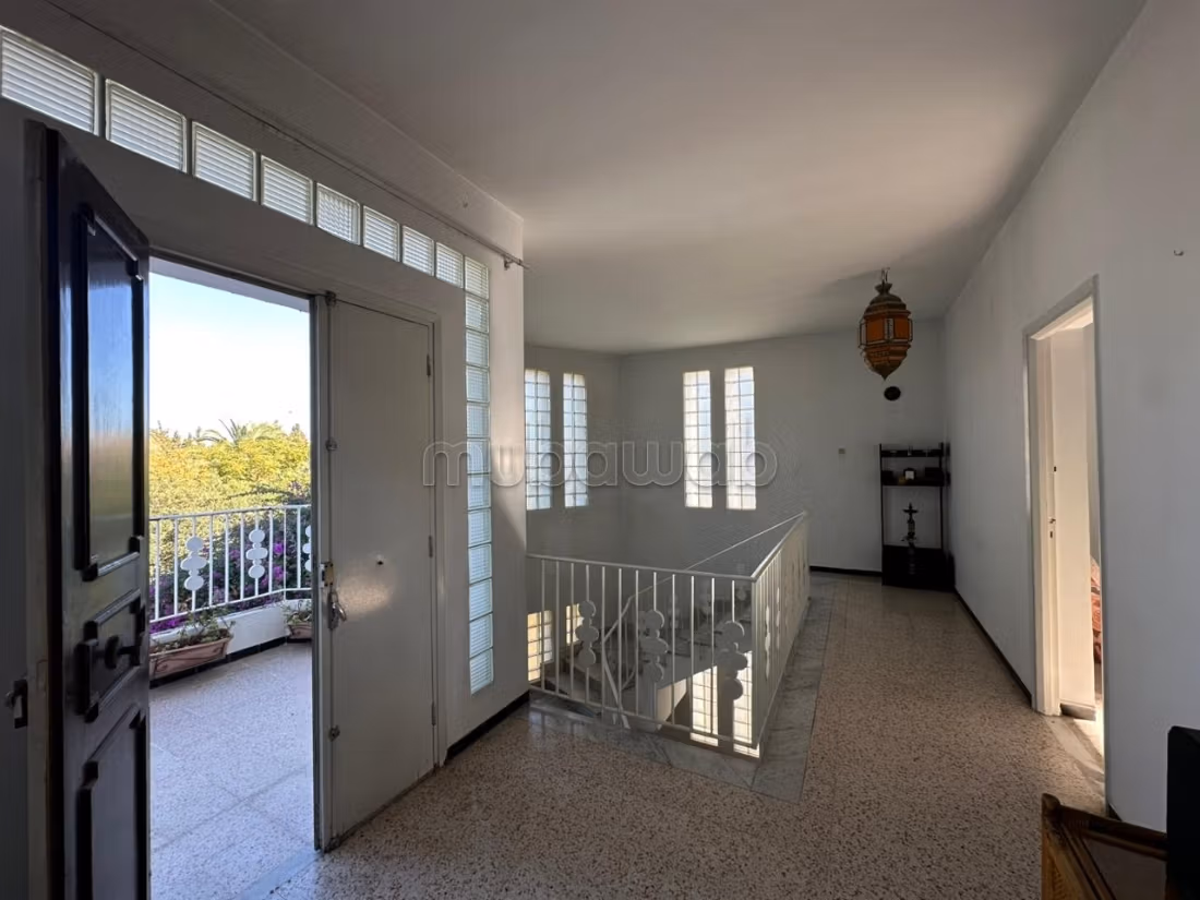 A vendre une villa à Mutuelle ville usage bureau