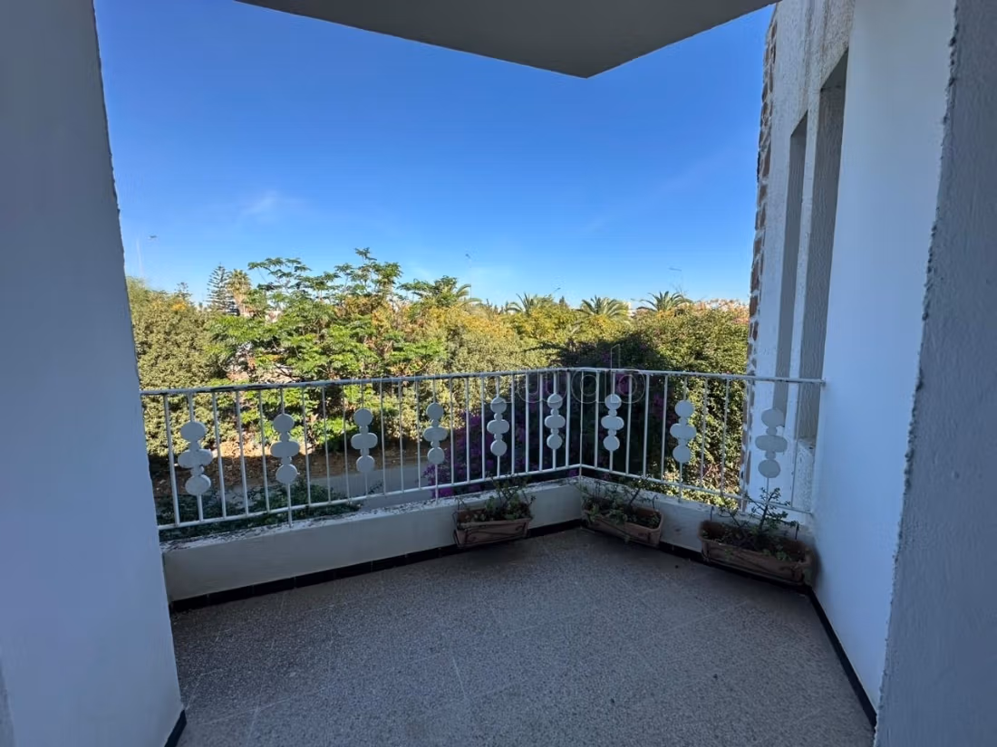 A vendre une villa à Mutuelle ville usage bureau