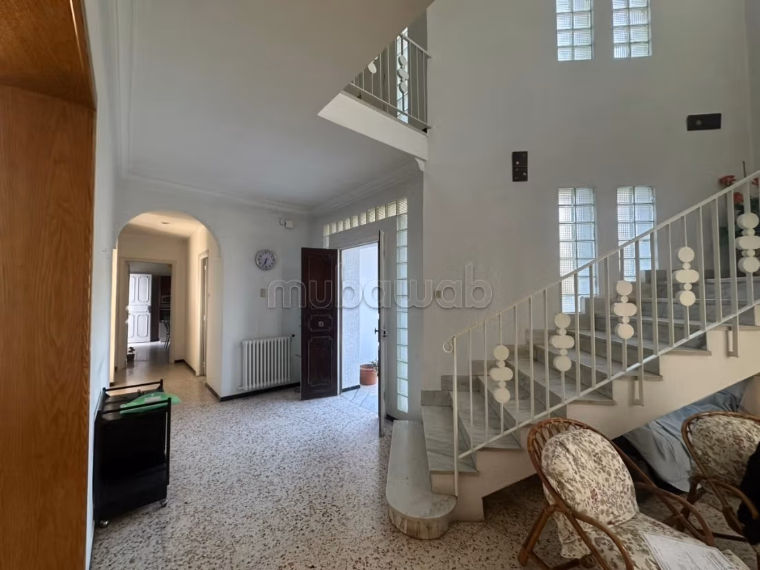 A vendre une villa à Mutuelle ville usage bureau