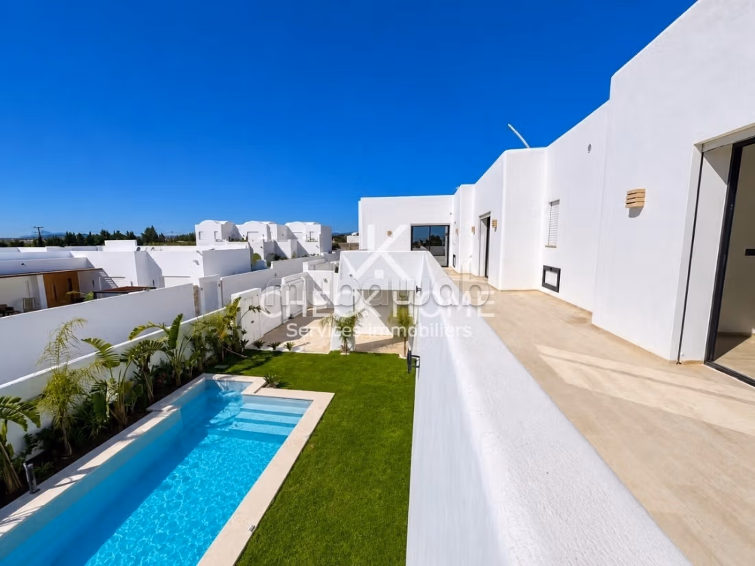 A vendre villa s4 luxe à Besbessia Hammamet