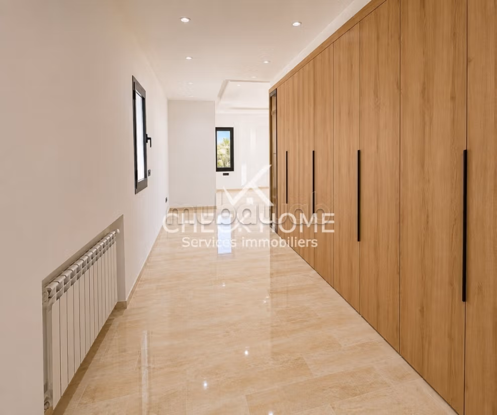 A vendre villa s4 luxe à Besbessia Hammamet