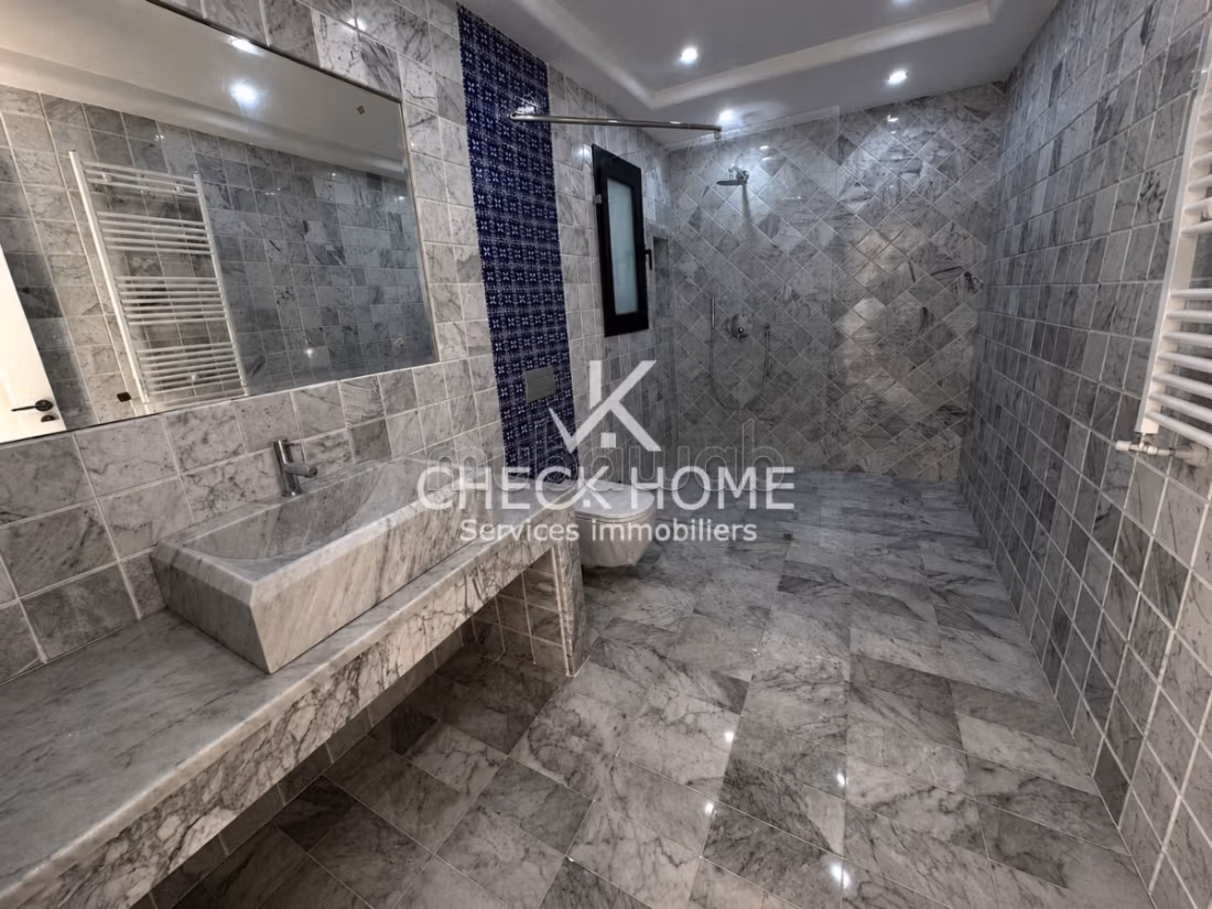 A vendre villa s4 luxe à Besbessia Hammamet