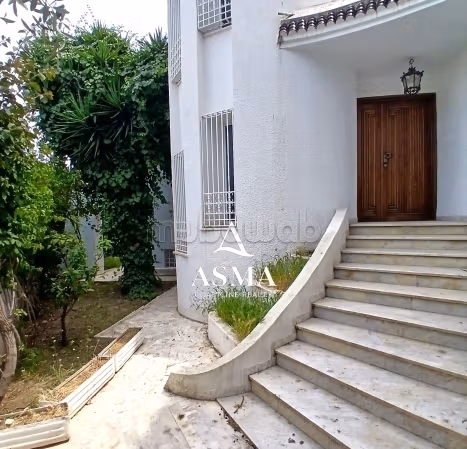 Villa à vendre à El Menzah 9