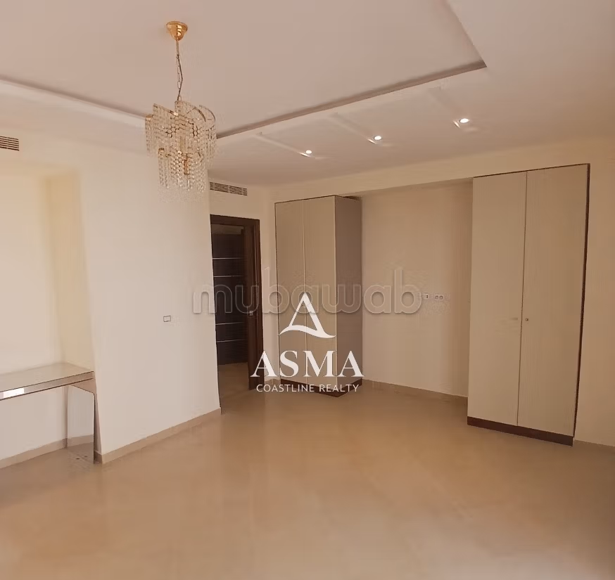 Location un grand s4 de 280m²