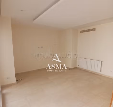 Location un grand s4 de 280m²
