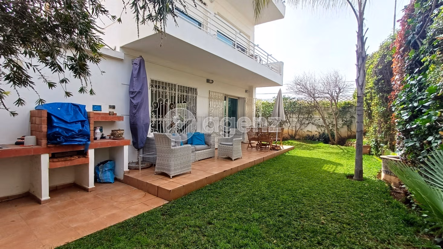 Villa à vendre 315 m², 3 chambres Harhoura Skhirate Témara