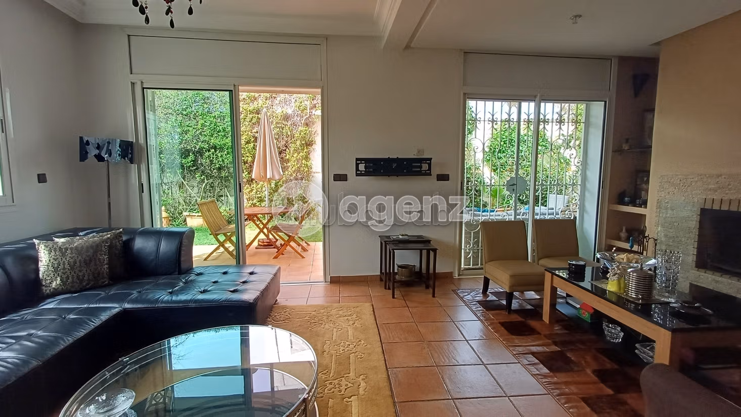 Villa à vendre 315 m², 3 chambres Harhoura Skhirate Témara