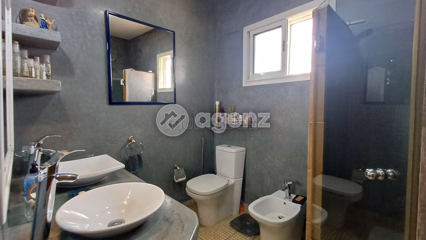 Villa à vendre 315 m², 3 chambres Harhoura Skhirate Témara