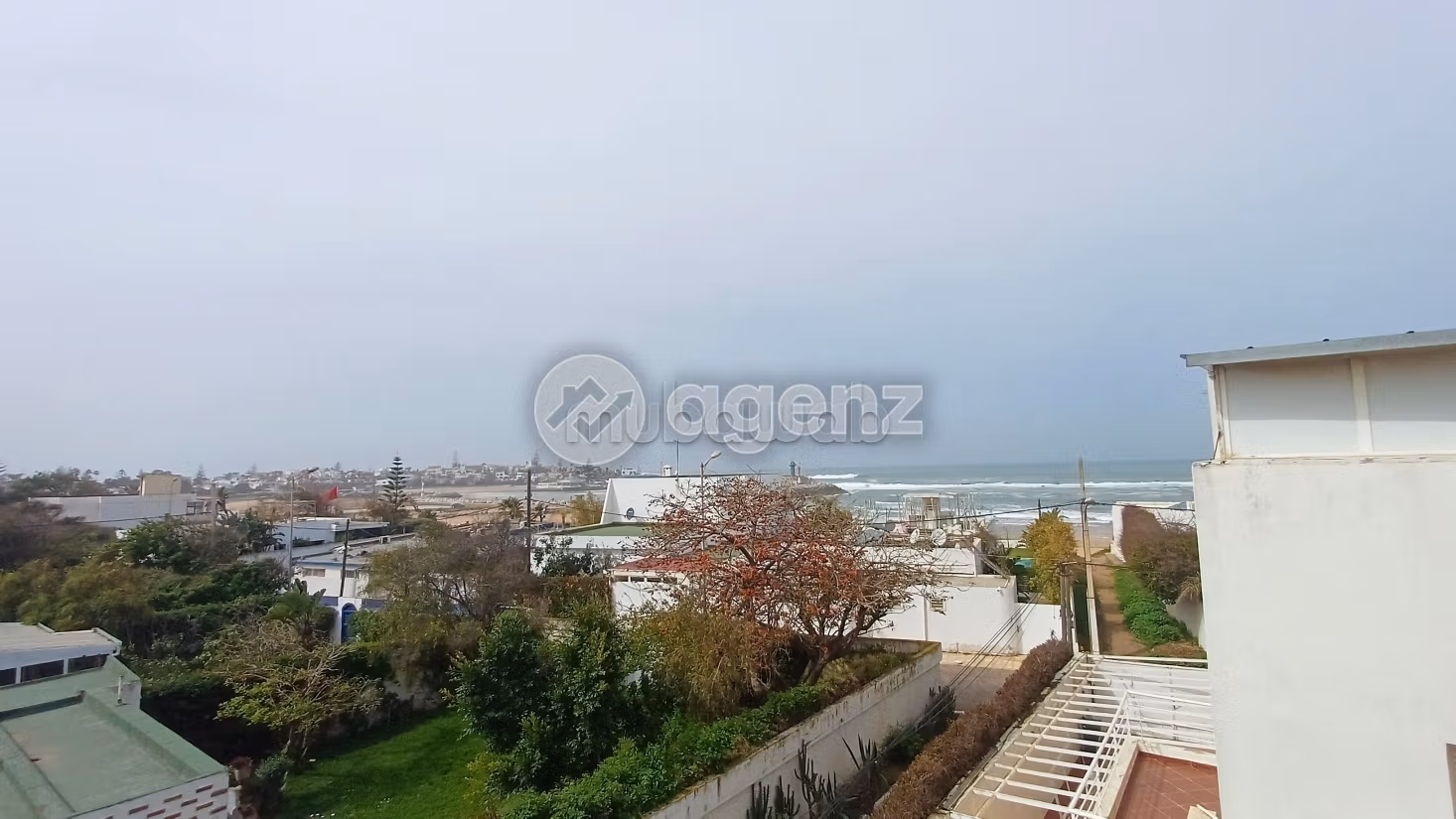 Villa à vendre 315 m², 3 chambres Harhoura Skhirate Témara