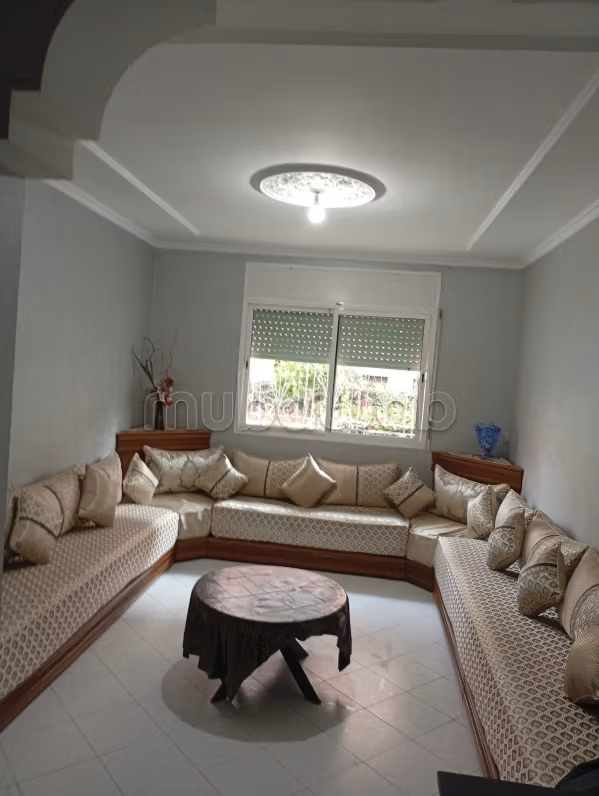 Appartamento in affitto a Californie. 2 belle camere da letto. Ammobiliato