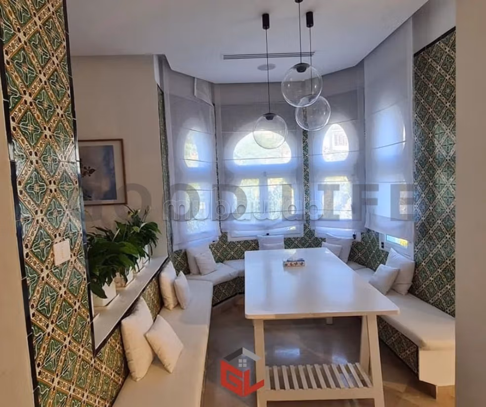 A Vendre Villa Coloniale à Mutuelle ville