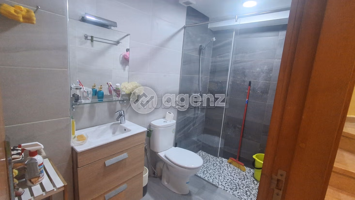 Duplex à vendre 234 m², 4 chambres Hay Hassani Casablanca