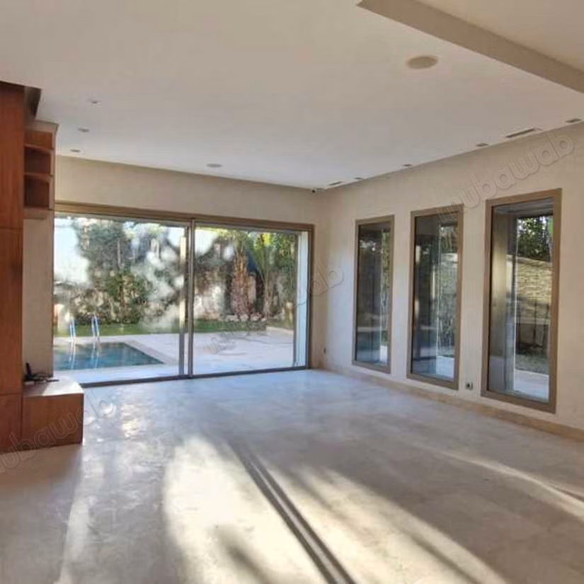 Villa à Louer de 425.0 m² à Bouskoura,
Bouskoura