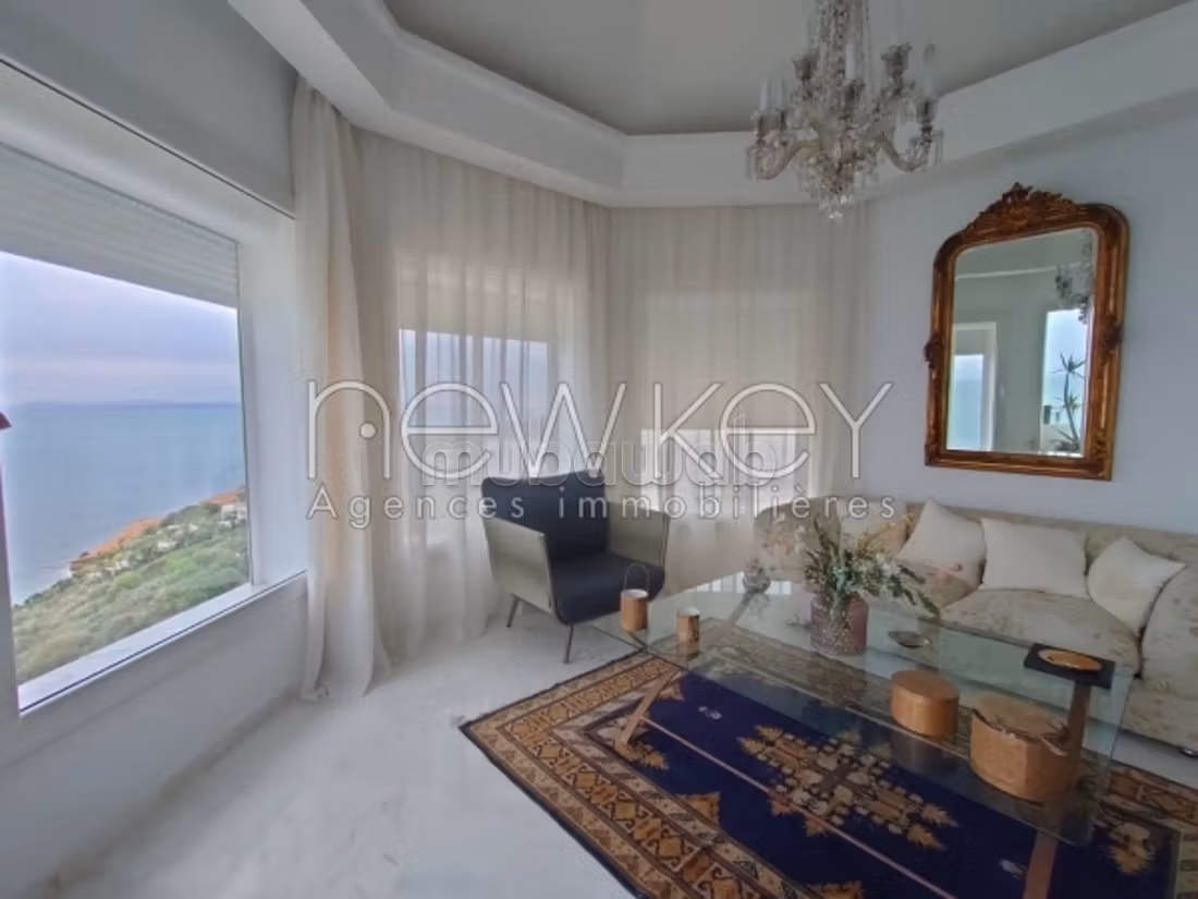 Superbe appartement plein vue mer